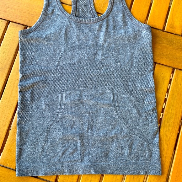 Lululemon tank top in Charcoal Grey in a size 4. - Picture 2 of 9